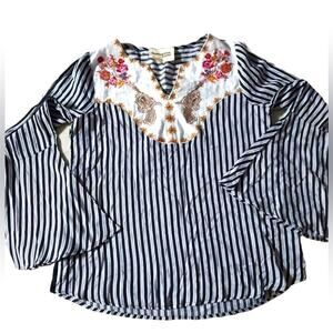 Savanna Jane Striped Straight Shooter Blouse size Small